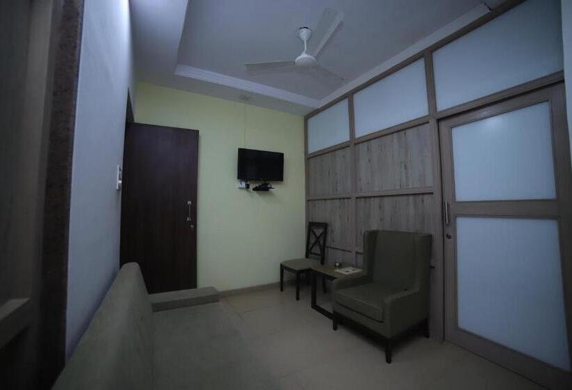 Апартаменты 3 Спальни, La Vida Studio Inn Baga  Goa  By Lords Hotels And Resorts