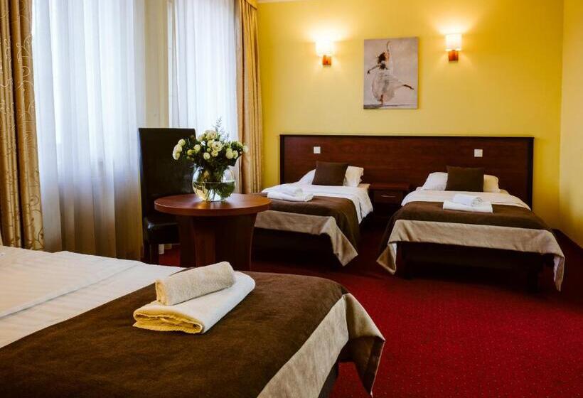 Четырехместный Номер Стандарт, Piotr  Spa & Wellness