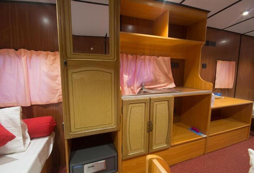 Семейный Номер Вид на Море, Yala Caravan Village