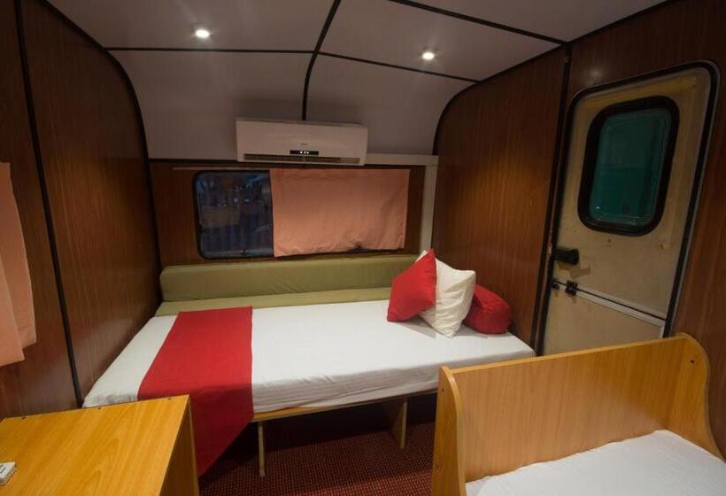 Номер Стандарт Трехместный, Yala Caravan Village