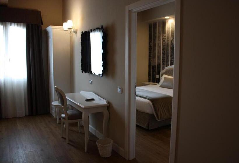 Апартаменты 1 Спальня, Suites & Apartments Liola