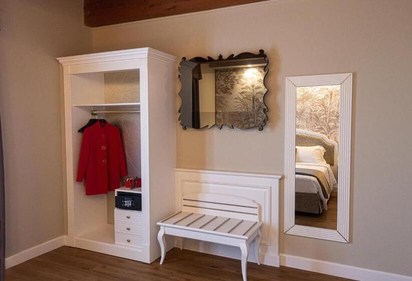 Апартаменты 1 Спальня, Suites & Apartments Liola