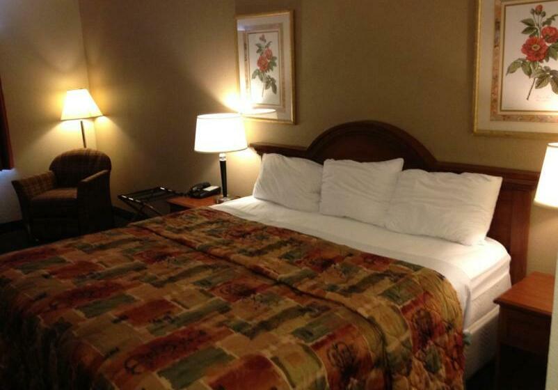 Номер Стандарт Кровать Кинг Адаптированный для Инвалидов, Baymont Inn & Suites By Wyndham San Marcos