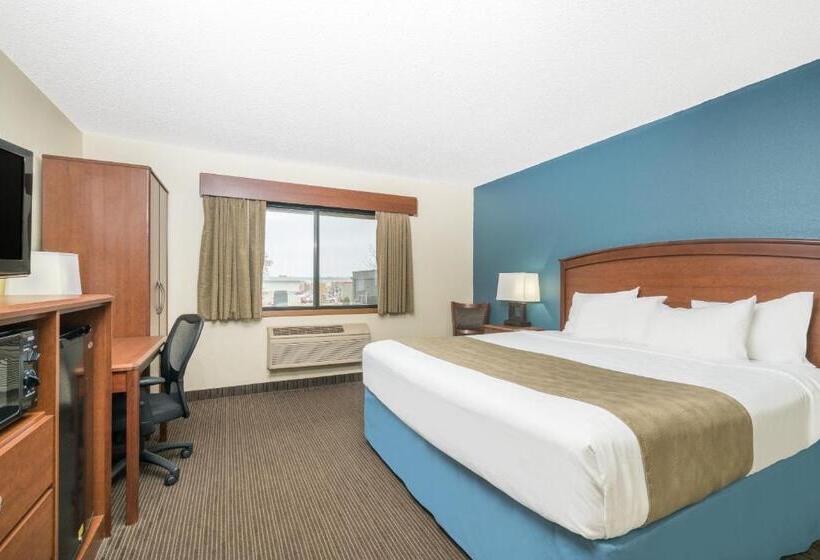 스탠다드 룸 킹사이즈 침대, Days Inn & Suites By Wyndham Baxter Brainerd Area