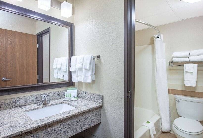 Люкс Повышенной Комфортности, Americinn By Wyndham Mankato Event Center Near Msu