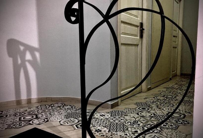 اتاق لوکس با وان آب گرم, B&b Fiumara