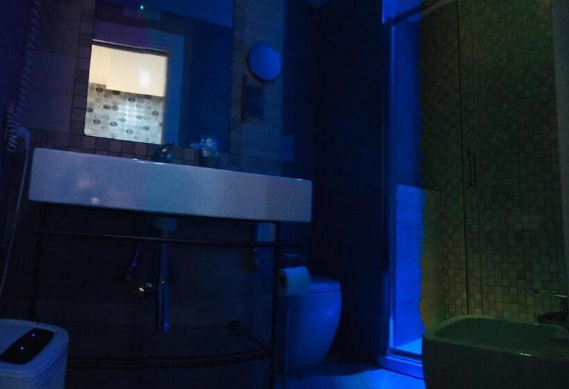 اتاق لوکس با بالکن, B&b Fiumara
