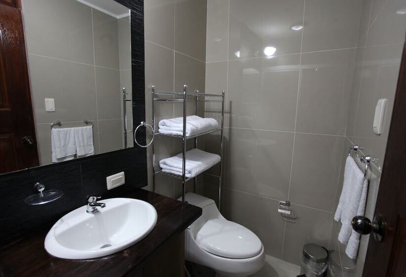 غرفة ديلوكس مطلة على الجبل, Usgar Machupicchu Boutique