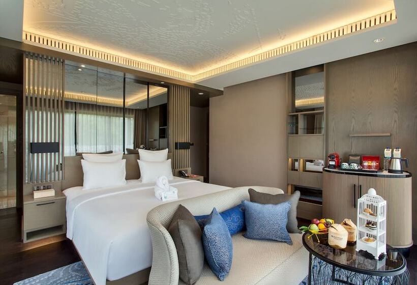 Вилла 3 Спальни с Бассейном, Pullman Ciawi Vimala Hills Resort
