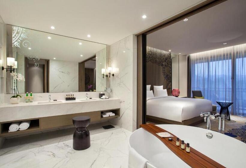 Президентский Люкс, Pullman Ciawi Vimala Hills Resort