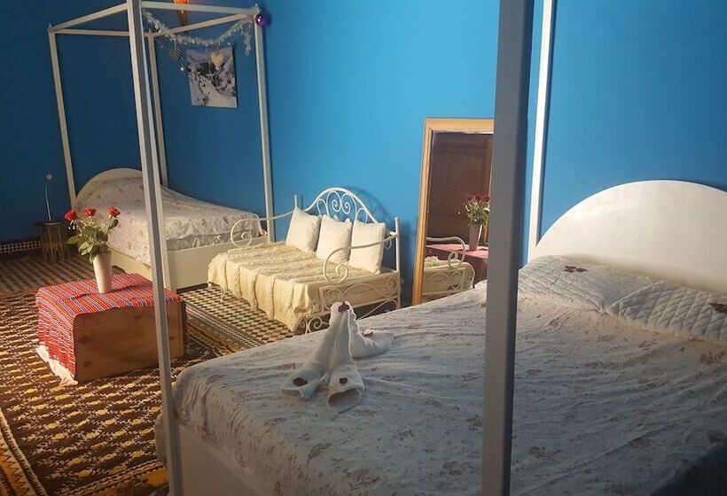 اتاق خانوادگی, La Cheminee Bleue Fes