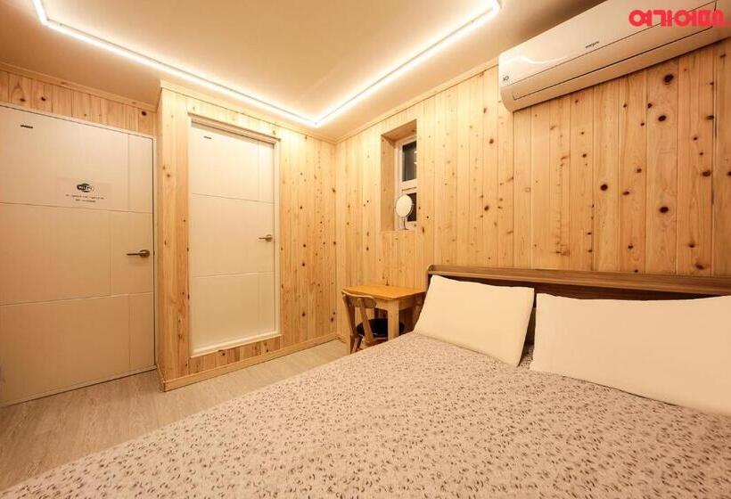 Camera Deluxe, Insadong R Guesthouse