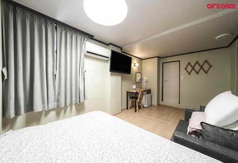 Camera Familiare, Insadong R Guesthouse