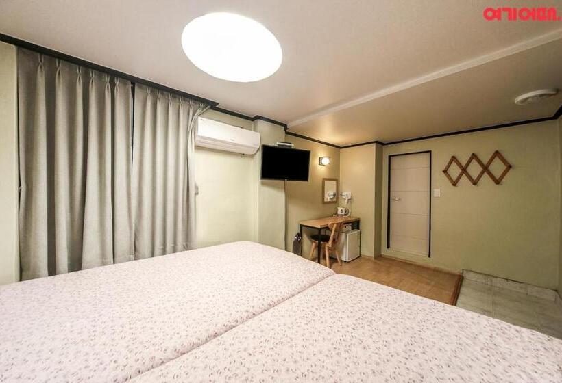 Camera Familiare, Insadong R Guesthouse