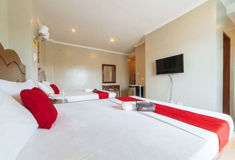 Номер Deluxe, Reddoorz @ Old Buswang Road