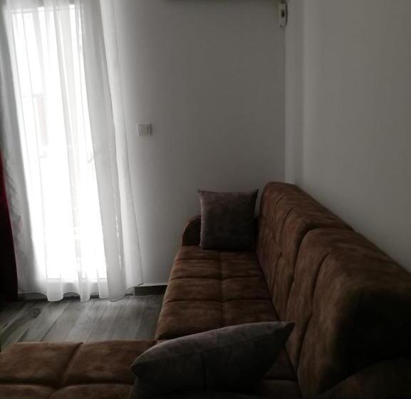 آپارتمان 2 خوابه, çi̇çek Apart Otel