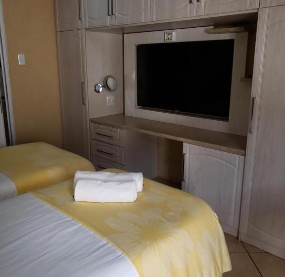 Номер Стандарт, Romans Rest Guest House