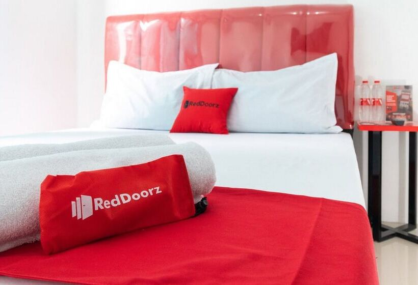 Номер Стандарт, Reddoorz @ Jalan Dr Mansyur Medan 2