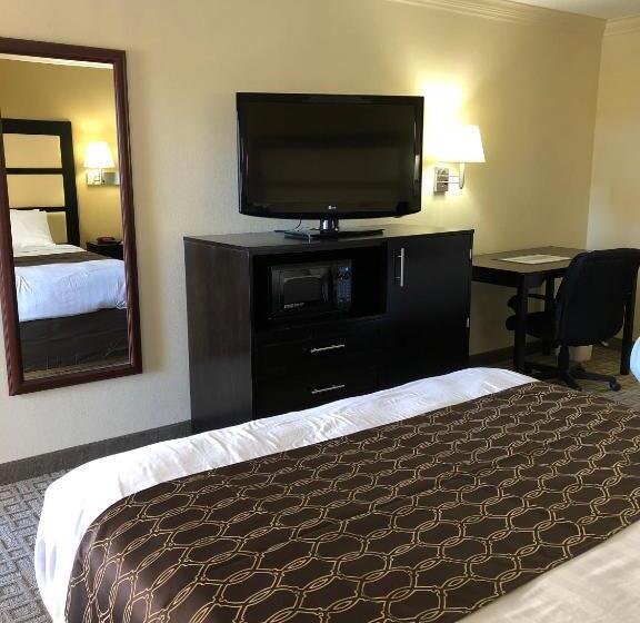 חדר סטנדרט עם מיטת קינג, Best Western Inn & Suites