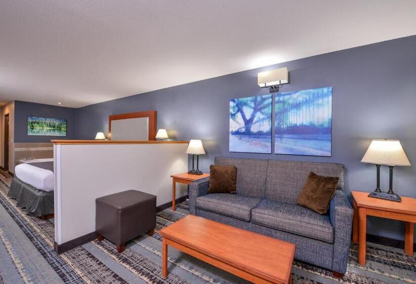Номер Deluxe с Гидромассажем, Best Western Newberg Inn