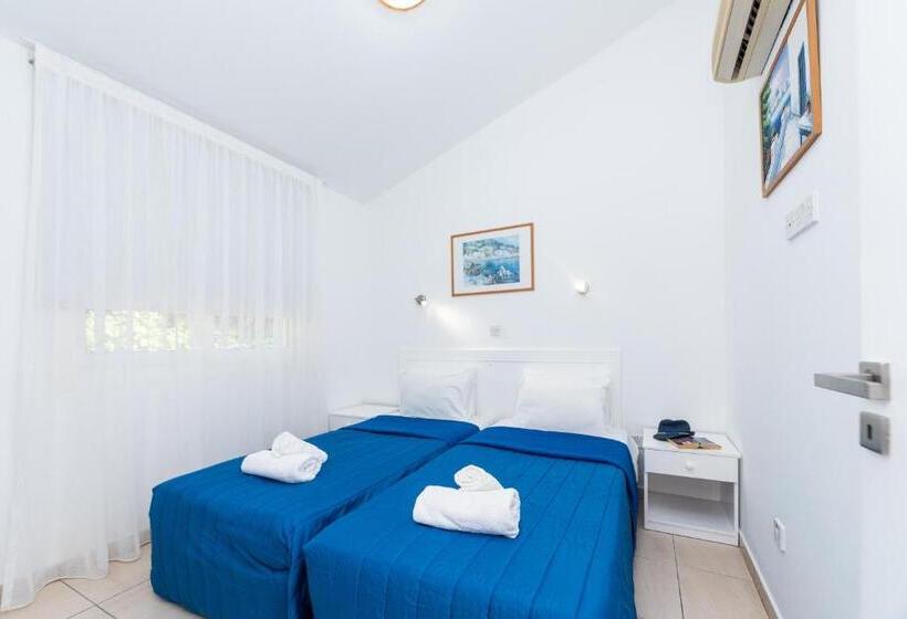 Бунгало Стандарт 3 Спальни, Fig Tree Z Holiday Resort