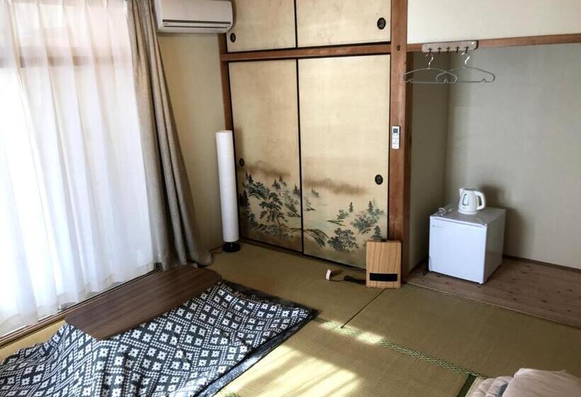 Номер Стандарт, Tsushima White House