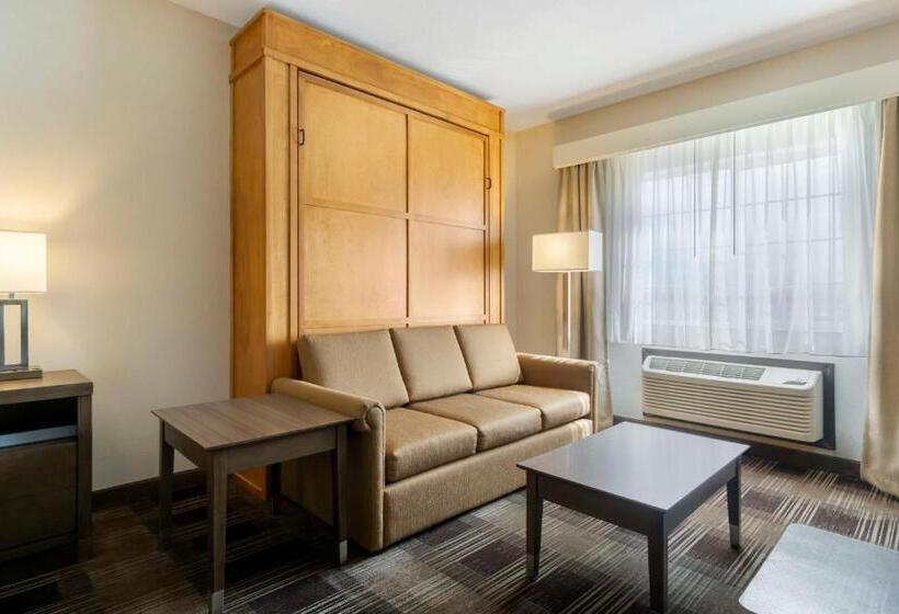 Люкс с гидромассажем, Best Western Plus The Inn At Horse Heaven