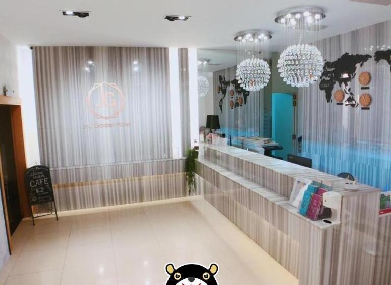 اتاق استاندارد چهار تخته, Joy Garden