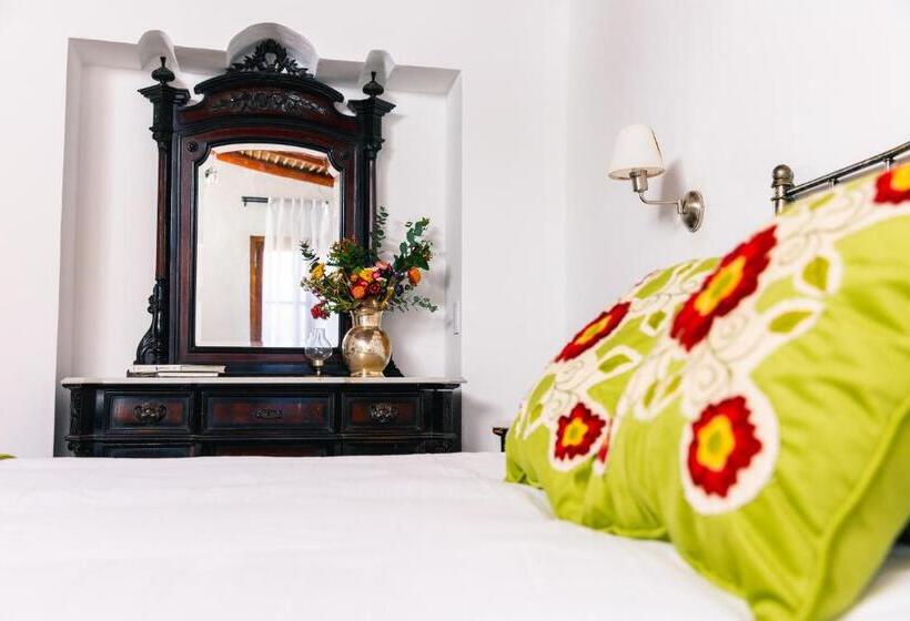 اتاق لوکس با تخت بزرگ, Estancia Los Cuartos