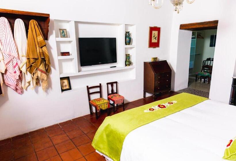 اتاق لوکس با تخت بزرگ, Estancia Los Cuartos