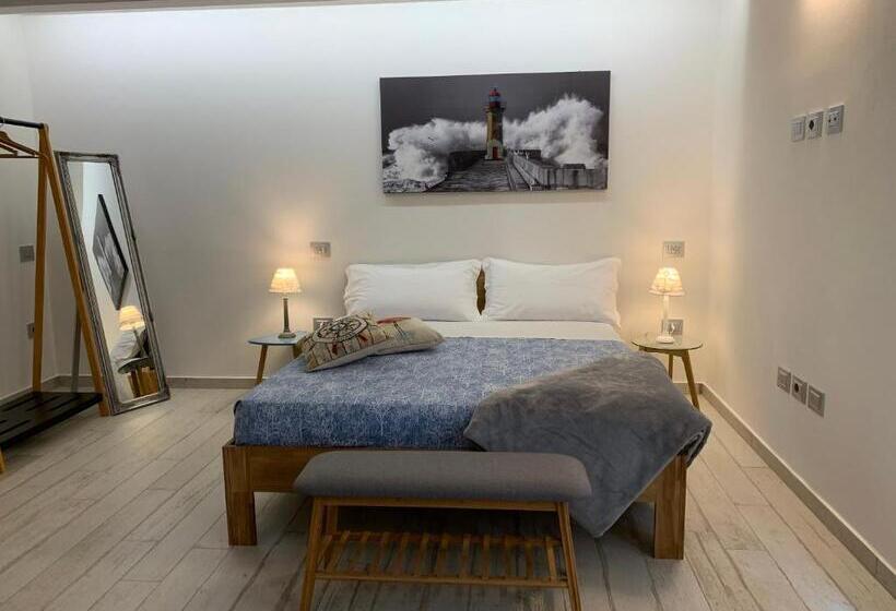 Chambre Supérieure, Rosamare