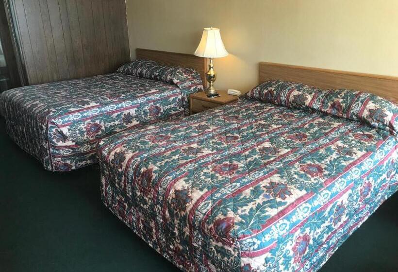 Номер Стандарт, Budget Host Village Inn