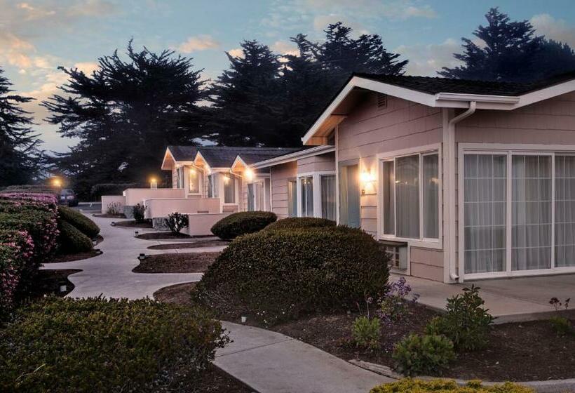 Стандартный Номер Кровать Кинг, Cambria Landing Inn And Suites