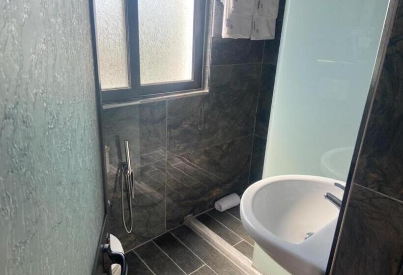 Triple Room Sea View, Tirona