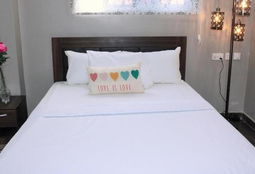 패밀리 스위트, Lady M Guest House