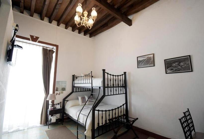 اتاق استاندارد سه نفره, Quinta Alhóndiga Galindo Hotel Boutique