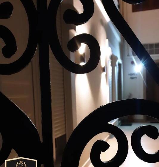 패밀리 스위트, Old Town Villa