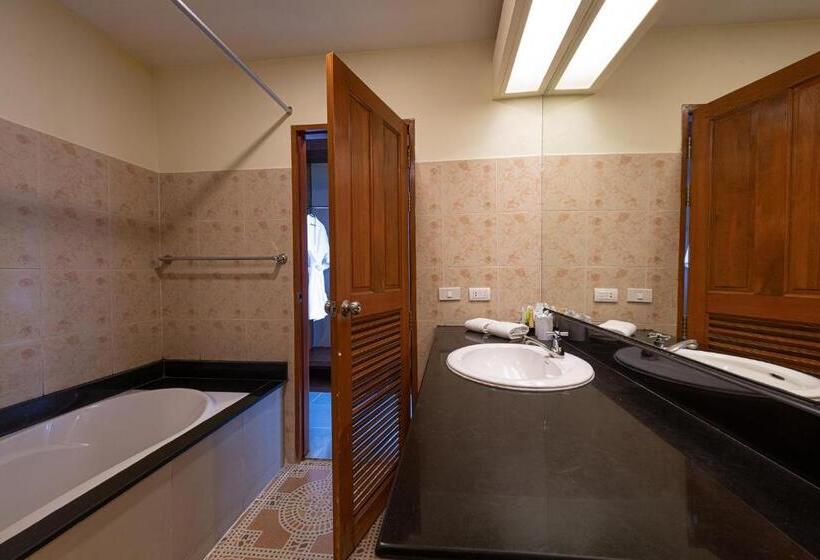 Номер Deluxe Вид на Море, Blue Beach Grand Resort And Spa