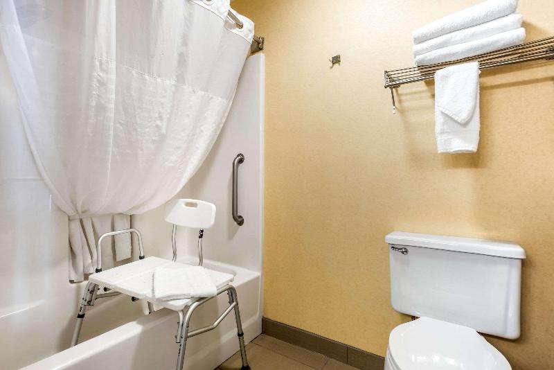 带大床的标准间, Quality Inn I25