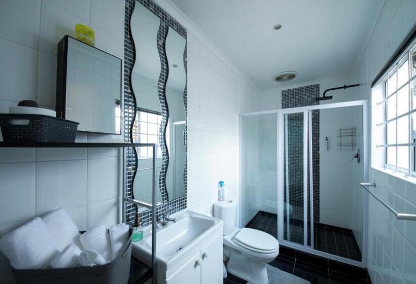 Номер Deluxe, @abelia Guest House