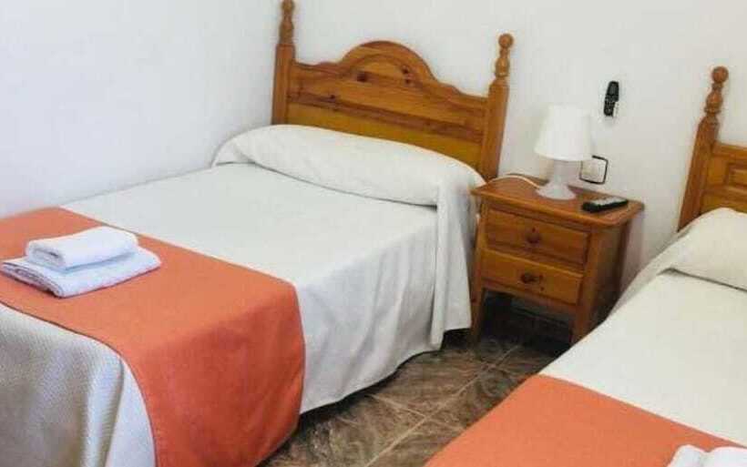 Номер Стандарт, Hostal Restaurante Taibilla