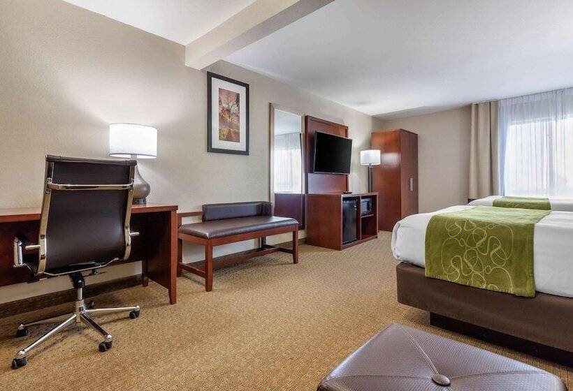 Люкс Повышенной Комфортности, Comfort Suites Omaha Eastcouncil Bluffs