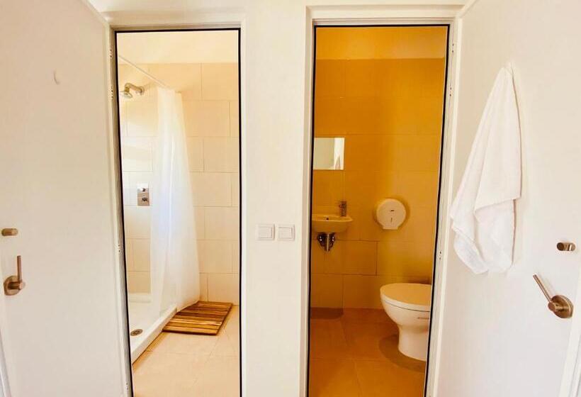 Кровать в Общей Комнате, Oasis Backpackers Hostel Sintra Surf