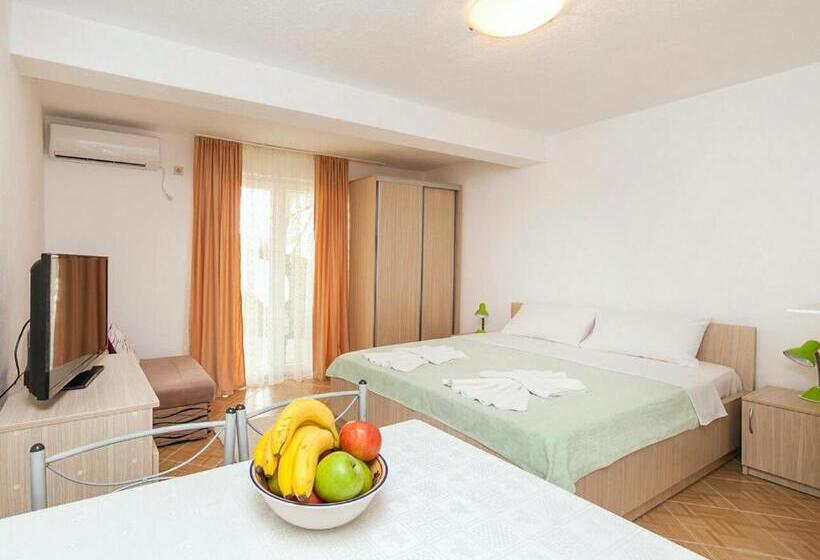 استودیو استاندارد با تراس, Hana Accommodation