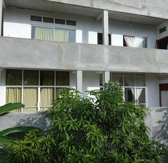 اتاق لوکس خانوادگی, Mallika Resort