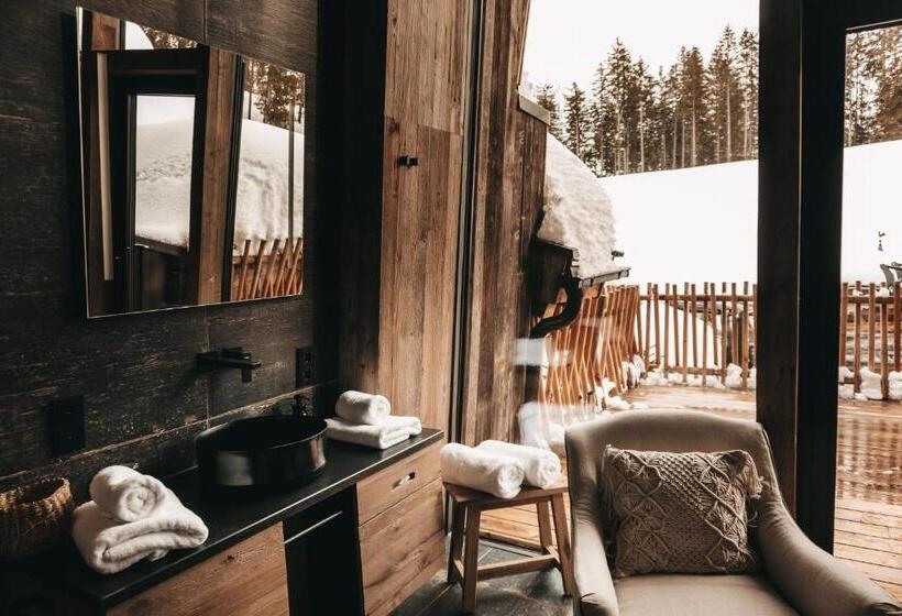 Полулюкс Одноместный с Террасой, Jufenalm Boho Hotel & Restaurant