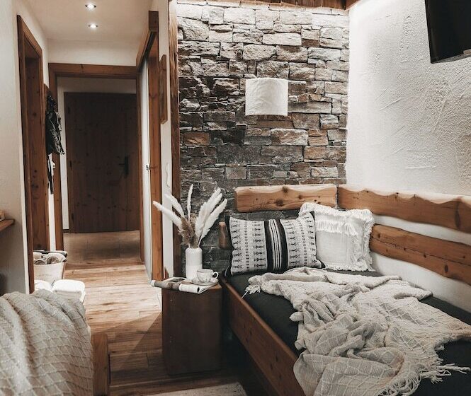 Четырехместный Номер Стандарт, Jufenalm Boho Hotel & Restaurant
