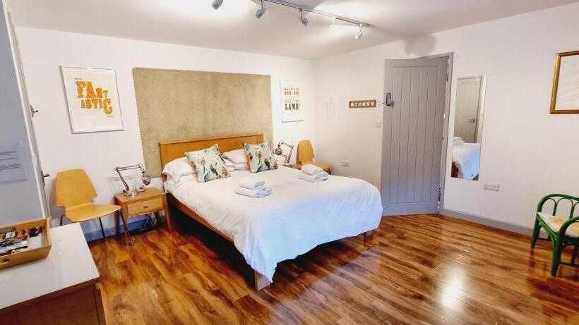 Классический Номер, B   Simply Rooms