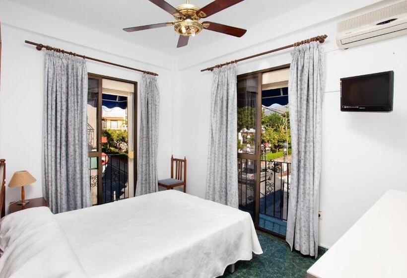 标准三人间, Hostal Sol Y Mar