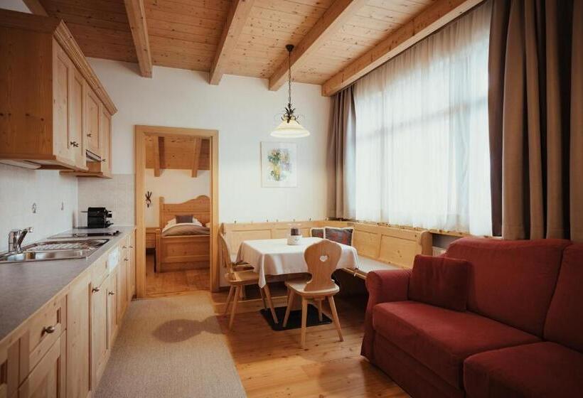 Апартаменты 1 Спальня, Villa Flora Mountain Lodges